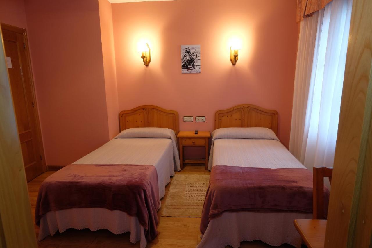 Hotel Restaurante Casa Manolo Páramo Zewnętrze zdjęcie