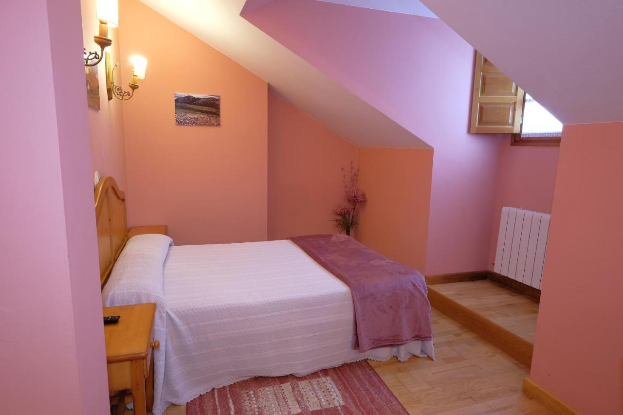 Hotel Restaurante Casa Manolo Páramo Zewnętrze zdjęcie